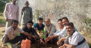 पृथ्वी दिवस पर पर्यावरण संरक्षण का लिया संकल्प